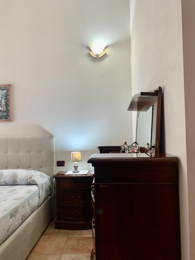 Casa Vacanza V&G Domus De Maria Ngoại thất bức ảnh