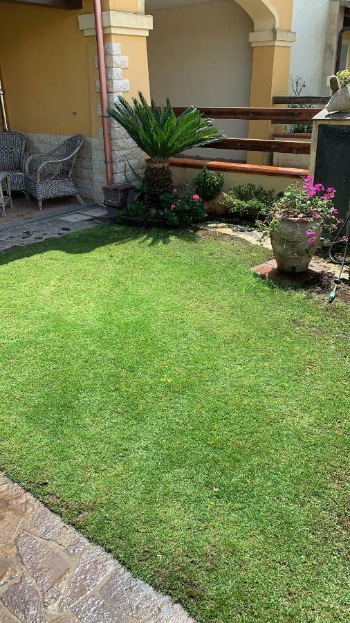 Casa Vacanza V&G Domus De Maria Ngoại thất bức ảnh